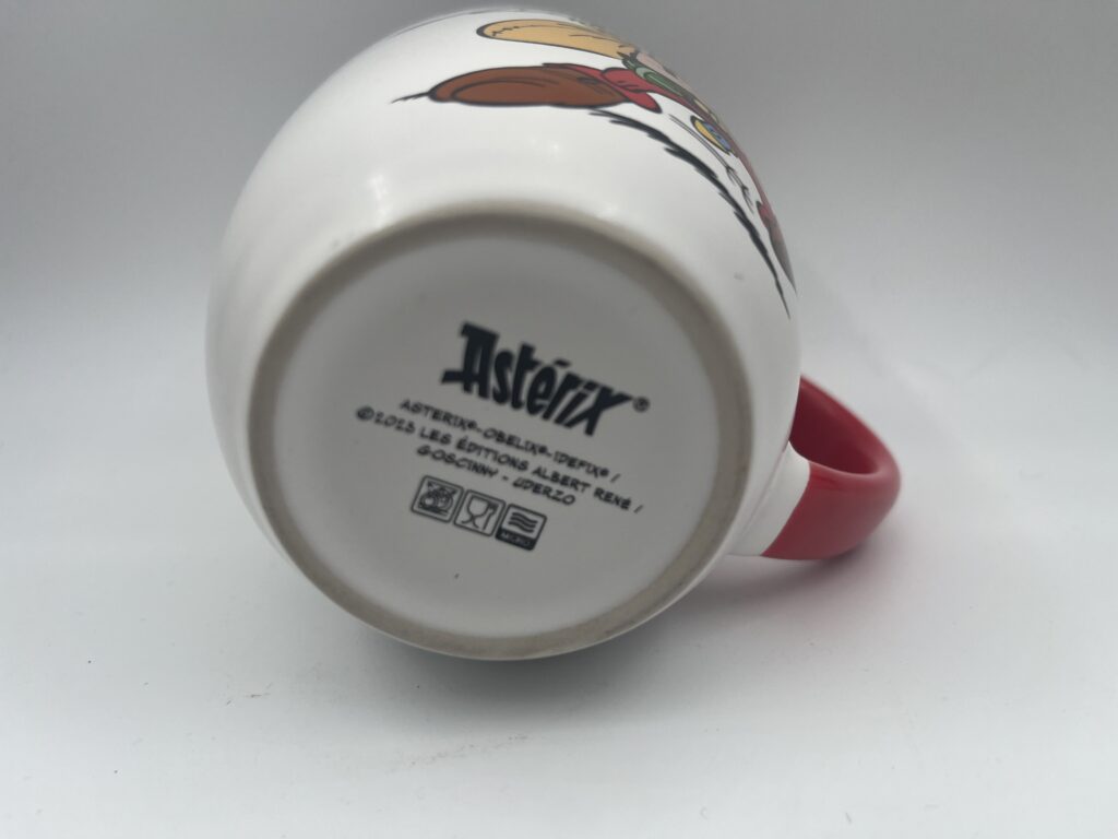 asterix mug bottom