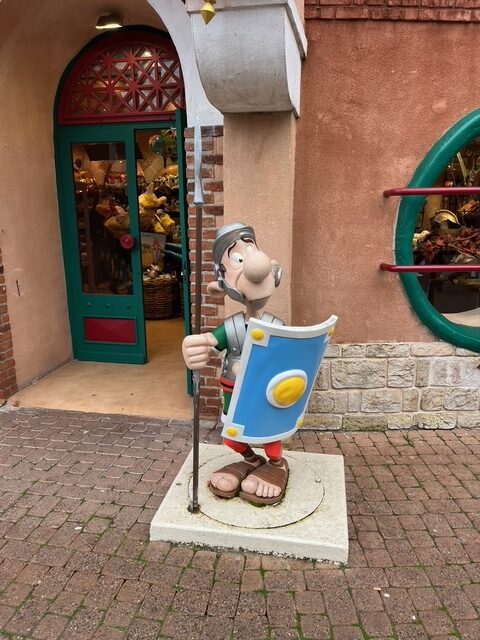 parc asterix merch roman guard
