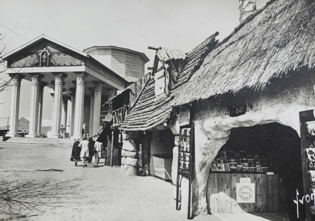 Roman Temple Floralix