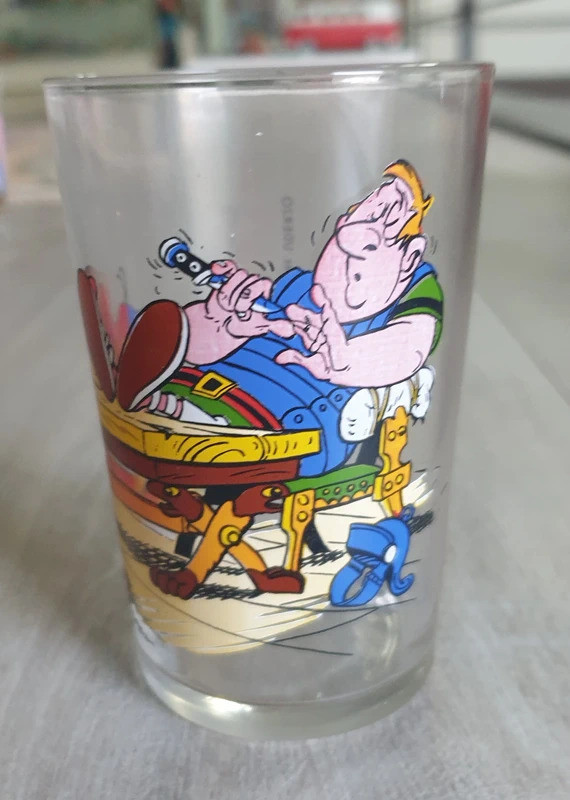 Glas