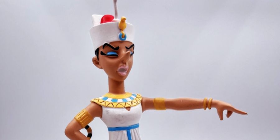 Cleopatra asterix statuette